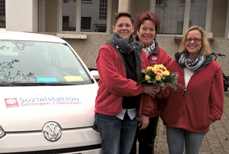 Stefanie Popp (Teamleitung Gleichen), Christiane Koch (Pflegedienstleiterin der Caritas Sozialstation Göttingen-Gleichen) und Edelgard Lietzow (Teamleitung Göttingen) (v.l.n.r.)