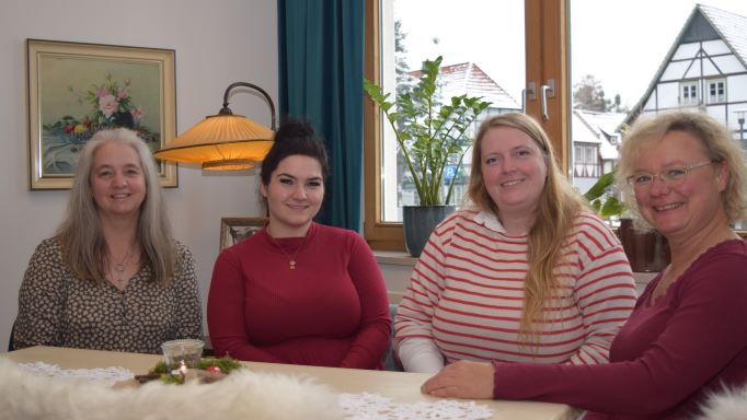 Im Team für die Familienbildung (v.l.): Kirsten Bertels, Madlin Dettenbach, Vera Rodenstock und Kati Löwe. | Foto: Broermann / cps