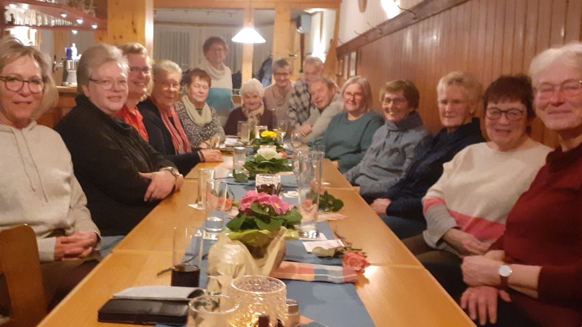 Dankeschön-Essen für ehrenamtlich Engagierte der Carena-Gruppen Ebergötzen und Seeburg. | Foto: Caritas