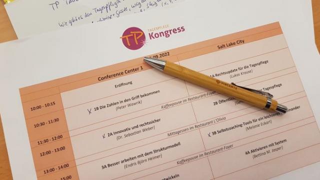 Tagungsunterlagen beim Tagespflege-Kongress in Nürnberg. | Foto: Caritas Südniedersachsen Tagungsunterlagen beim Tagespflege-Kongress in Nürnberg. | Foto: Caritas Südniedersachsen